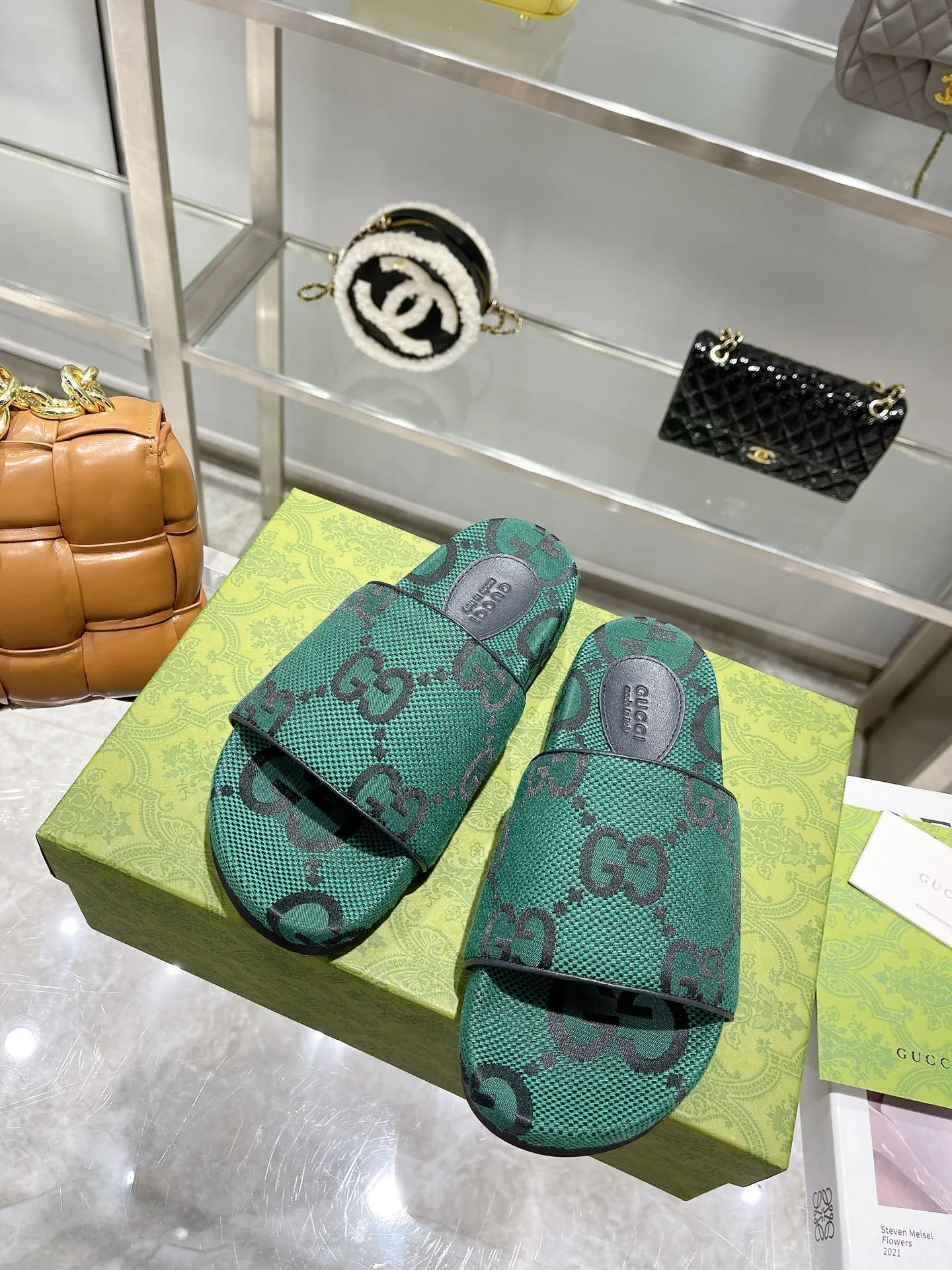 Gucci slippers category image