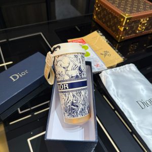 Dior water cup category image