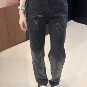 Louis Vuitton Pants category image