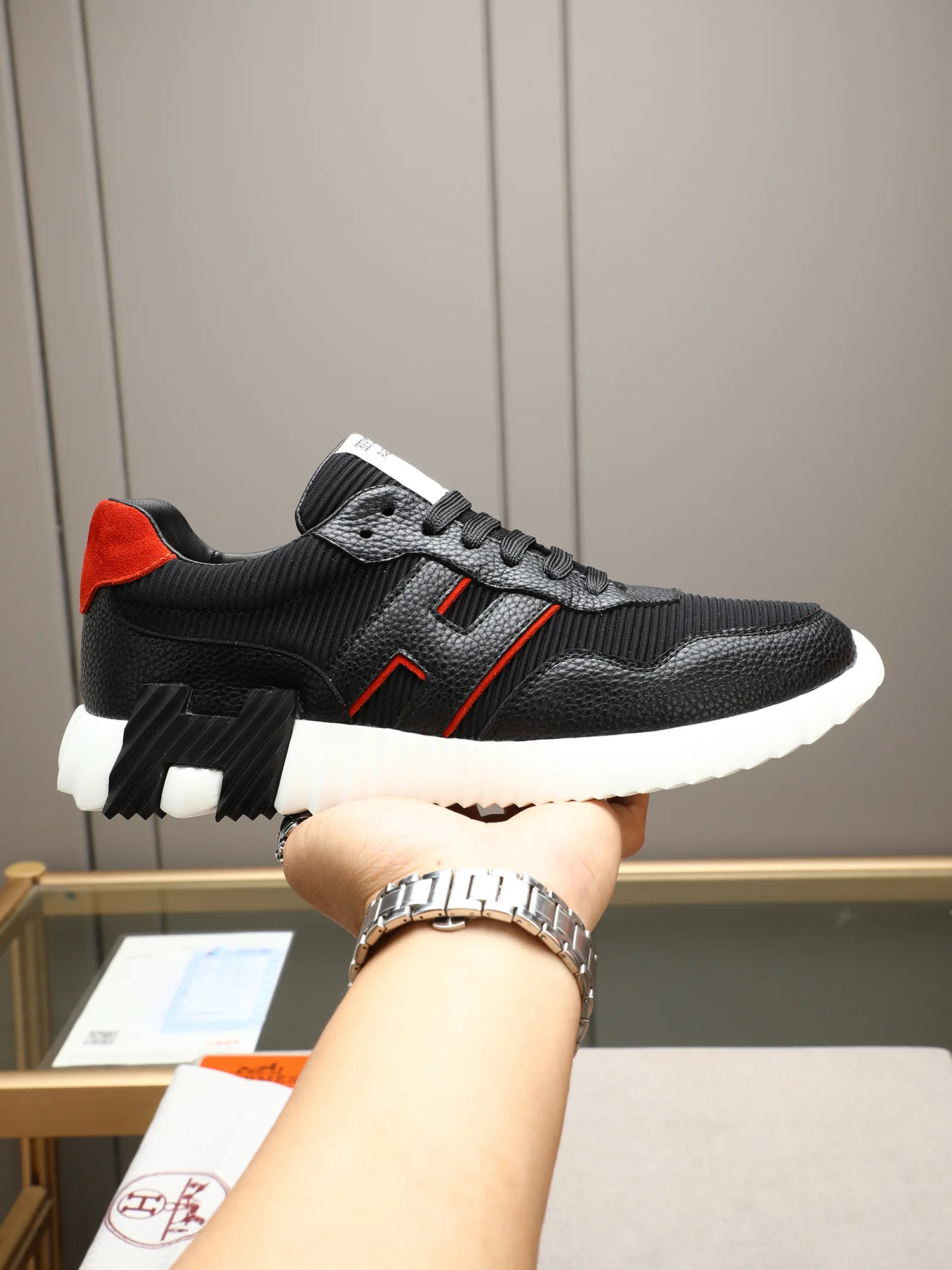 Hermès sneakers category image