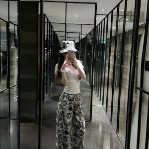 Dior trousers category image