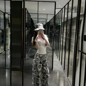 Dior trousers category image